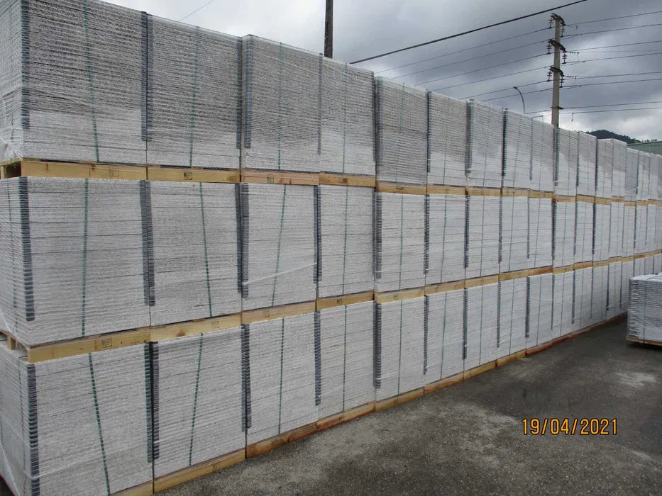 Mosaico em granito gris Minho picado