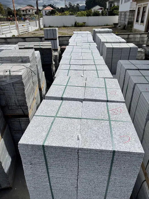 Granito Cinza Minho Flamejado